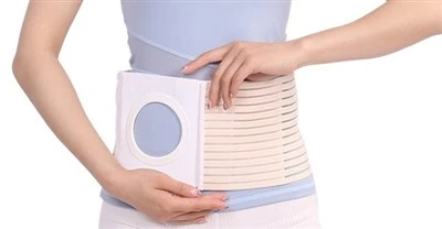 Bandă abdominală respirabilă pentru stomie